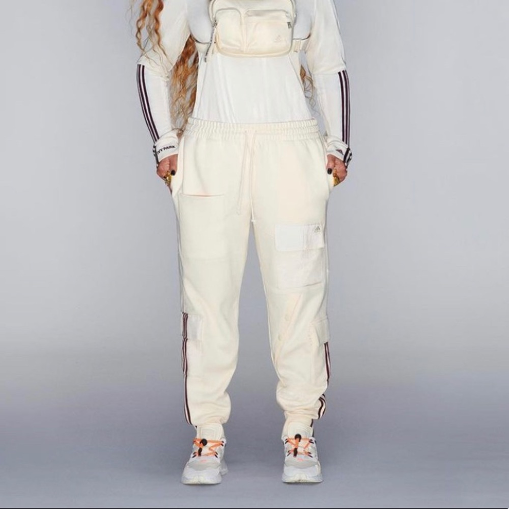 IVY PARK x Adidas cargo sweatpants